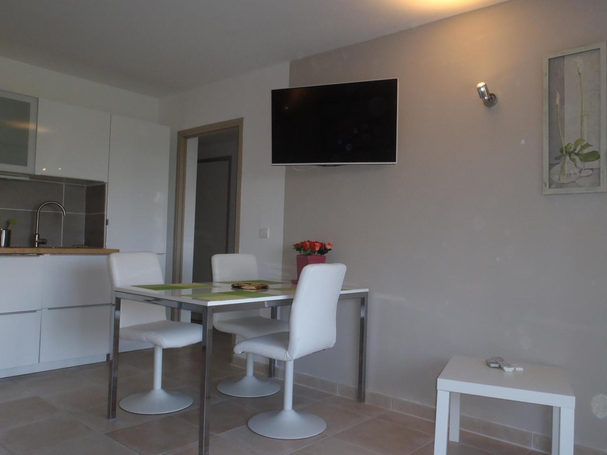 Les Chevrefeuilles Apartment Manosque Phòng bức ảnh