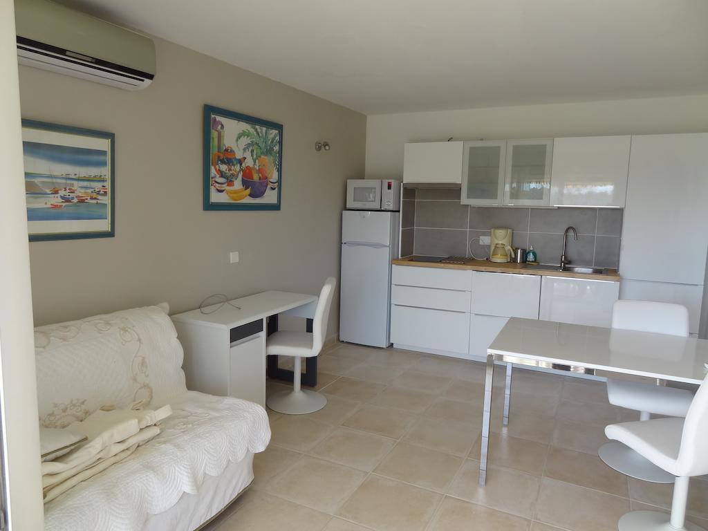 Les Chevrefeuilles Apartment Manosque Phòng bức ảnh